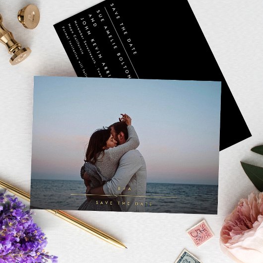 Einfaches elegantes Monogram Gold Foto Save the Da Folieneinladung