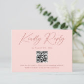 Einfaches elegantes Rosa QR Code Hochzeit RSVP Begleitkarte (Stehend Vorderseite)