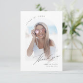 Einfaches elegantes Script Arch 2 Foto Abschluss Dankeskarte (Stehend Vorderseite)