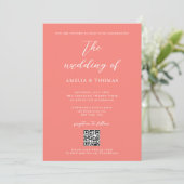 Einfaches elegantes Script Coral Pink QR Code Hoch Einladung (Stehend Vorderseite)