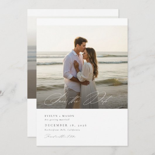 Einfaches elegantes Skript-Foto Hochzeitsstift QR- Save The Date (Vorne/Hinten)