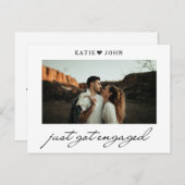 Einfaches elegantes Skript Nur Verlobtes Foto Got Ankündigungspostkarte (Vorne/Hinten)