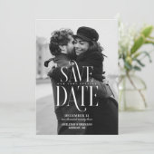 Einfaches elegantes Typografie-Foto Save The Date (Stehend Vorderseite)