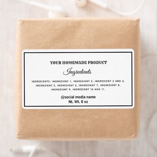 Einfaches Etikett mit schlichten schwarz-weißen Zu (Insitu)