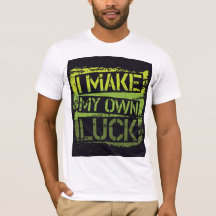 Einfaches farbenfrohes T-Shirt