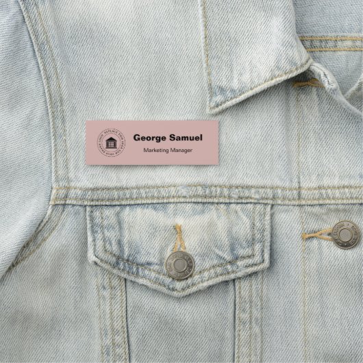 Einfaches Firmenlogo | Name | Bezeichnung Namensschild (Beispiel)