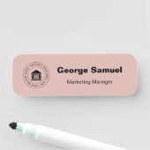 Einfaches Firmenlogo | Name | Bezeichnung Namensschild (Beispiel)