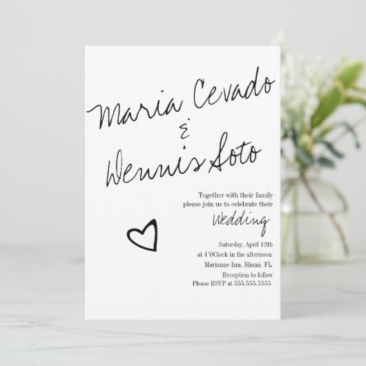 Einfaches Floating Heart Letting Script Wedding Einladung (Stehend Vorderseite)