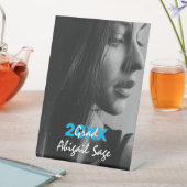 Einfaches Foto Blau und Weiß Abschluss Sockelschild (In Situ)