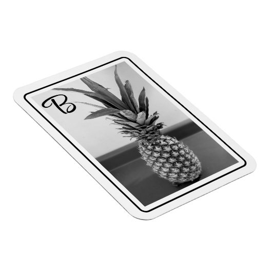 Einfaches Foto einer Ananas mit Single Initial Magnet (Rechte Seite)