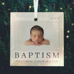 Einfaches Foto für moderne Taufe Ornament Aus Glas<br><div class="desc">Design besteht aus modernem,  schicken Typografie mit Sans Serif und Serif Schriftart. Fügen Sie ein individuelles Foto von Baby und Jahr hinzu.</div>