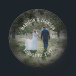 Einfaches Foto Moderne Kunst und Moderne Kunst Pappteller<br><div class="desc">Fügen Sie mit diesen maßgeschneiderten Foto-Papier-Tellern eine personalisierte Touch zu Ihrem besonderen Tag hinzu. (IMAGE PLACEMENT TIP: Eine einfache Möglichkeit, ein Foto genau so zu zentrieren, wie Sie es gewollt haben, ist es, es einzuschneiden, bevor Sie es auf die Zazzle-Website hochladen.) Design zeigt ein Bild Ihrer Wahl und moderne minimalistische...</div>