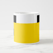 Einfaches gelbes Farbblock mit Monogramm-Initial Jumbo-Tasse (Vorderseite)