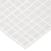 Einfaches geometrisches Gitter beige weiß neutral Tischdecke (Schrägansicht)