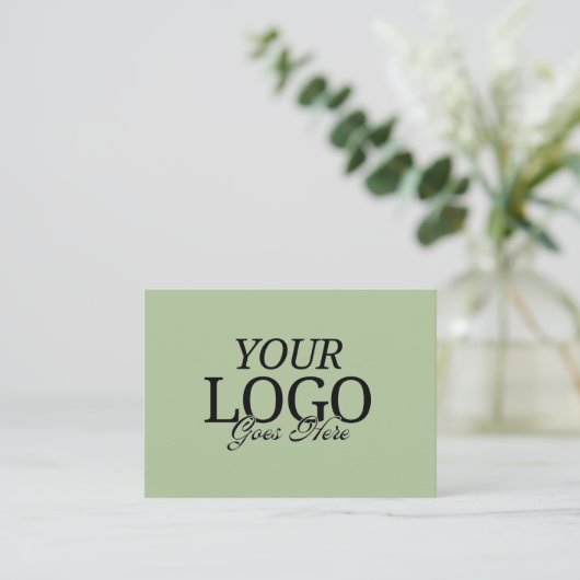 Einfaches Grün-Logo auf einer Seite mit Zeilen Visitenkarte (Stehend Vorderseite)
