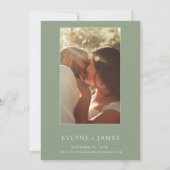 Einfaches Grün Modernes Foto Einladung (Rückseite)