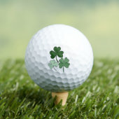 Einfaches grünes minimalistisches Kleeblatt  Golfball (Insitu T-Shirt)