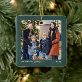 Einfaches grünes Strickrahmen-Weihnachtsfoto Keramikornament