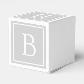 Einfaches hellgraues Monogramm Geschenkschachtel (Rückseite)