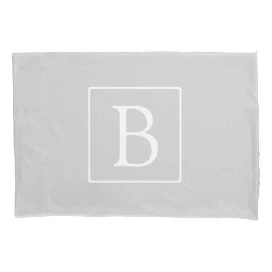 Einfaches hellgraues Monogramm Kissenbezug (Vorderseite)