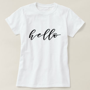 Einfaches Hello Design in schönem Typografie-Skrip T-Shirt