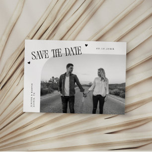 Einfaches Herz weißer gebogener Rahmen Foto Save The Date