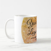 einfaches Hinzufügen Ihres Logos/Designs mit rosa Kaffeetasse (Links)