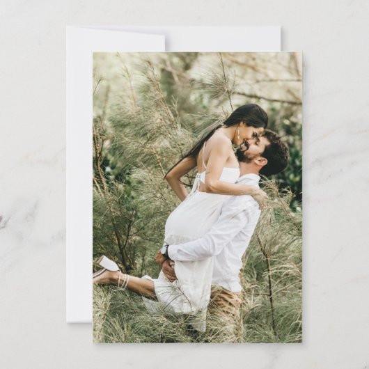 Einfaches Hochzeitsskript-Verlobung-Foto Einladung (Rückseite)