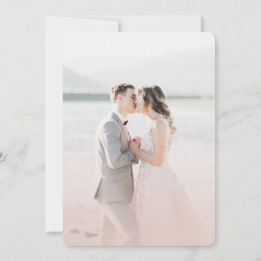 Einfaches Light Blush Pink mit Script-Foto-Hochzei Save The Date (Rückseite)
