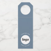 Einfaches Logo mit Text-Werbefilm Dusty Blue Gray Flaschenanhänger (Vorderseite)
