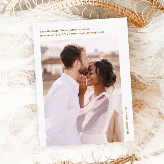 Einfaches Minimal Gold Foto Hochzeit Sichern Sie d Postkarte