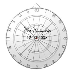 einfaches minimales Monogramm Frau Herr Name Datum Dartscheibe