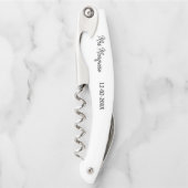 einfaches minimales Monogramm Frau Herr Name Datum Kellnermesser (Vorderseite)