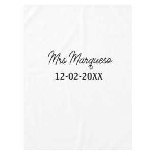 einfaches minimales Monogramm Frau Herr Name Datum Tischdecke