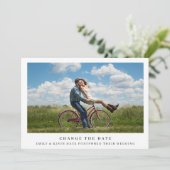 Einfaches Minimalistisches Foto Hochzeit ändert da Ankündigung (Stehend Vorderseite)