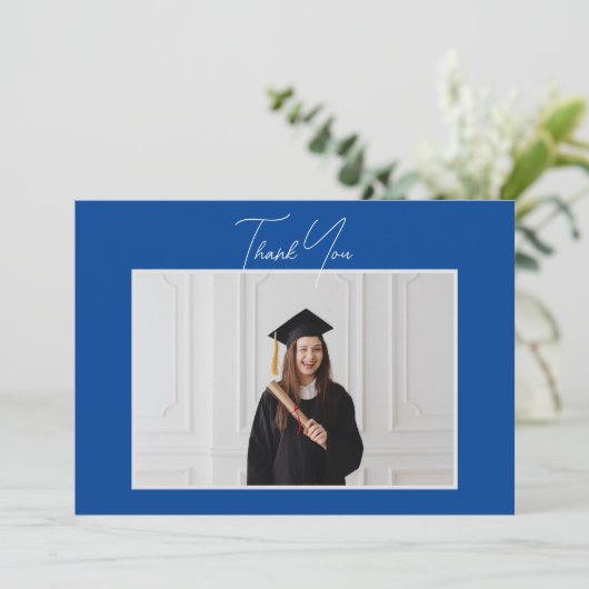 Einfaches Minimalistisches Script Graduate Foto Ab Dankeskarte (Stehend Vorderseite)