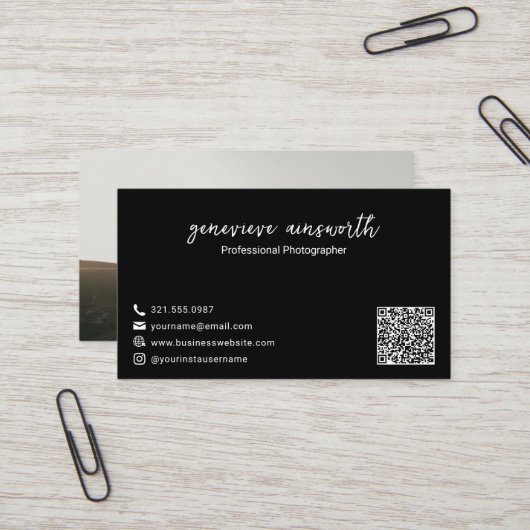 Einfaches, modernes Black Foto QR Code Elegant Visitenkarte (Vorderseite/Rückseite Beispiel)