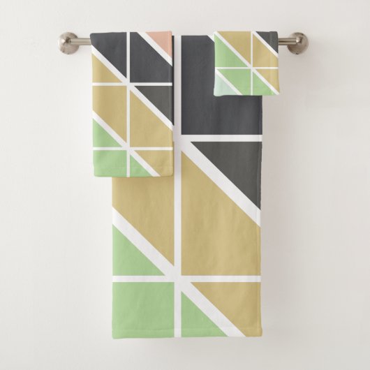 Einfaches modernes Dreieck-Muster in sanften Erdtö Badhandtuch Set (Insitu)