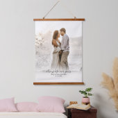 Einfaches, modernes, elegantes Script-Hochzeitsban Wandteppich Mit Holzrahmen (Schlafzimmer)