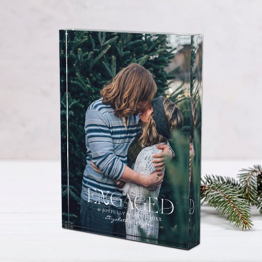 Einfaches modernes elegantes Verlobtes Foto | Weih