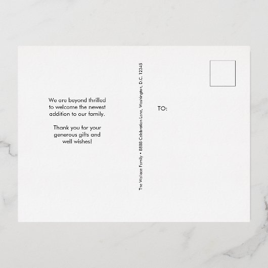 Einfaches, modernes Foto mit individueller Babydus Folie Einladungspostkarte (Rückseite)