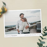 Einfaches modernes Foto Vielen Dank für Ihre Hochz Magnetkarte<br><div class="desc">Diese einfache, stilvolle moderne Foto Hochzeit danke Ihnen Magnetkarte Vorlage zeigt Ihre Namen und Datum unter Ihrem Foto zusammen mit "LIEBE & DANKS". Sie können den Schriftart, die Zeichensetzung oder die Farbe ändern, die für verschiedene Textelemente dieses Designs verwendet werden. Sie können beispielsweise die Farbe des Textes 'LIEBE & DANKS'...</div>