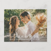 Einfaches modernes Heart Script Wedding Foto Viele Postkarte (Vorderseite)