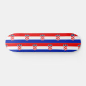 Einfaches, modernes kroatisches Flag-Apparel Skateboard (Horizontal)