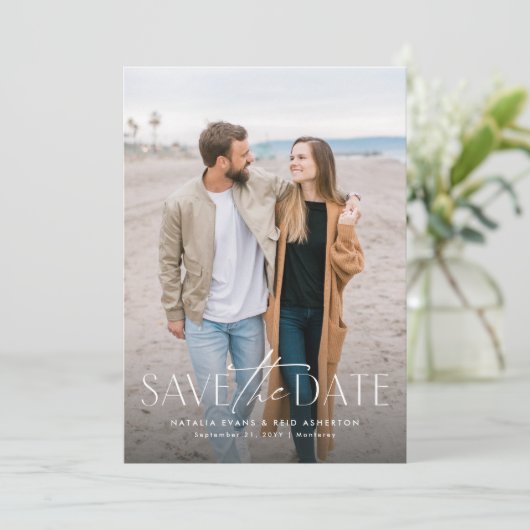 Einfaches, modernes und stilvolles 2-Foto Save The Date (Stehend Vorderseite)