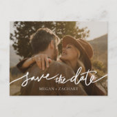 Einfaches, modernes, weißes Script Save the Date Einladungspostkarte (Vorderseite)