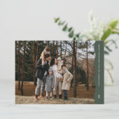 Einfaches, modernes, weiträumiges, grünes Weihnach Feiertagskarte (Stehend Vorderseite)