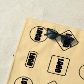 Einfaches Muster für minimale Brauntöne und Schwar Strandtuch (Beispiel)