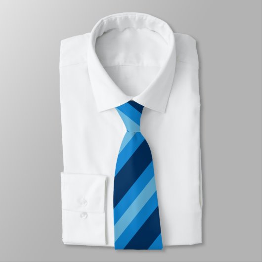 Einfaches Muster für Navy & Light Blue Diagonal St Krawatte (Gebunden)