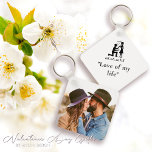 Einfaches Personalisiertes Foto Schlüsselanhänger<br><div class="desc">Lassen Sie Ihre Momente mit unserem Simple Personalisiert Text and Foto Schlüsselanhänger für immer erleben. Lass uns als Partner für individuelle Liebesgeschenke. Dieser einzigartige Sake, der mit Liebe von Mylini Design, einem erfahrenen Designer, der für exquisite Liebe zum Detail bekannt ist, geschaffen wurde, um Ihre unvergesslichen Erinnerungen zu bewahren. Personalisieren...</div>